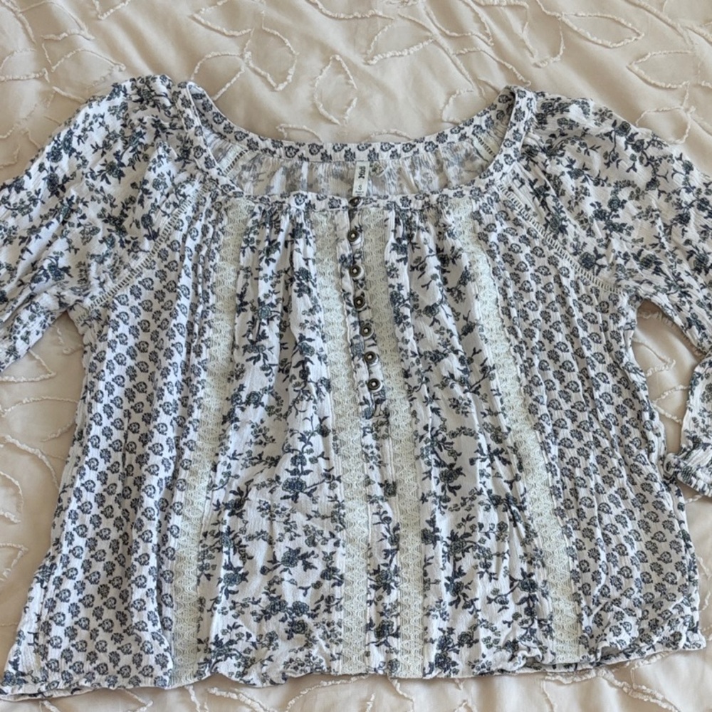 Mudd White Blouse with Navy Floral Print